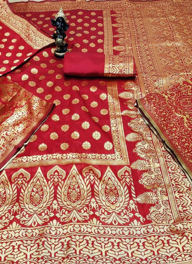 Red Colour FVD Wedding Wear Banarasi Silk Heavy Pallu Saree 01
